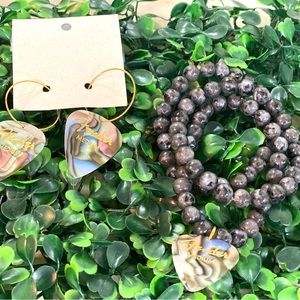 Fender guitar pick bracelet & earring set